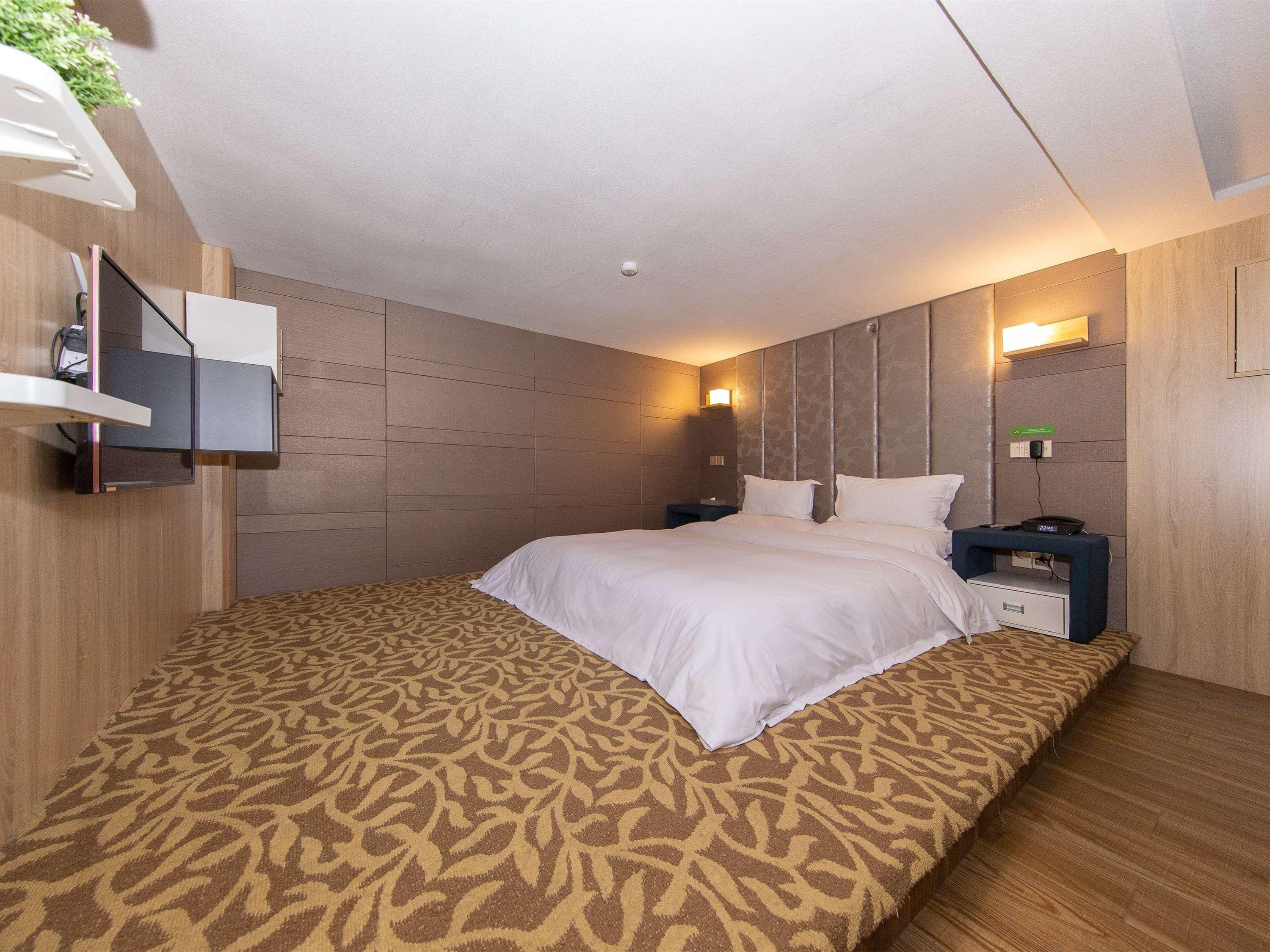 Hotel Ibis Styles Nantong Development Zone Shimao Plaza Exteriér fotografie
