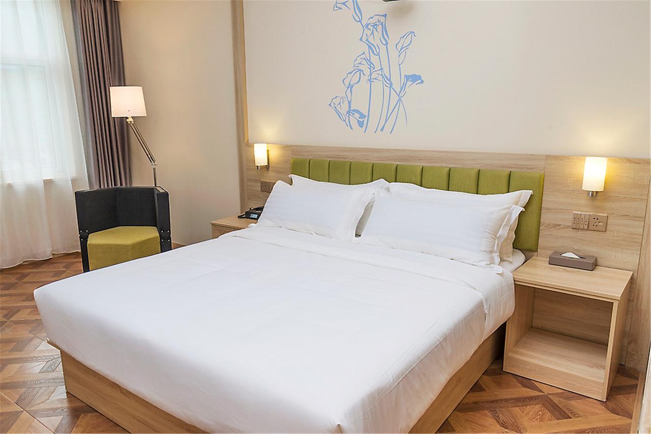 Hotel Ibis Styles Nantong Development Zone Shimao Plaza Exteriér fotografie